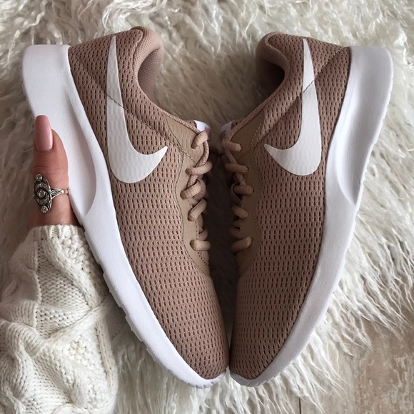 NWT Nike tanjun - Picture 6 of 7